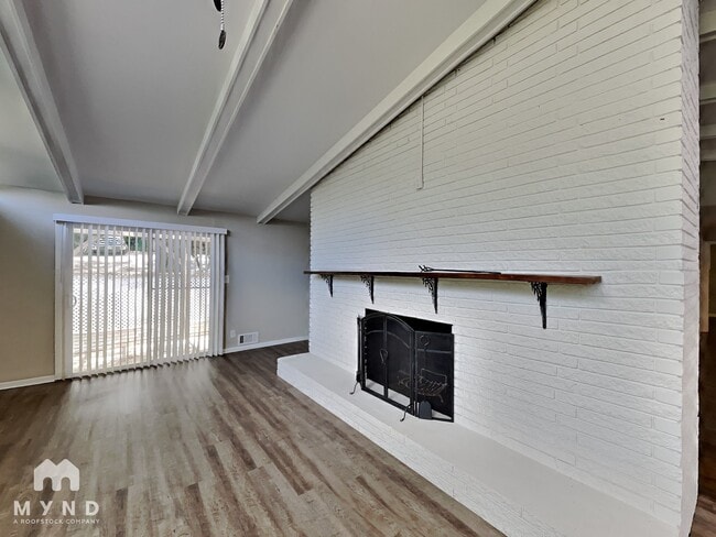 Photo - 1322 N Cliff Valley Way NE