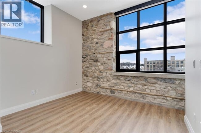 Photo - 15 Main St Unité 301