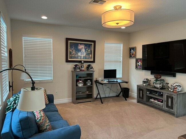 Photo - 16831 Pavilion Way