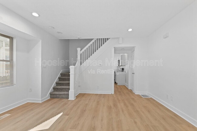 Photo - 2918 Ruckle St