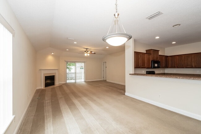 Photo - 12100 Hayden Lakes Cir