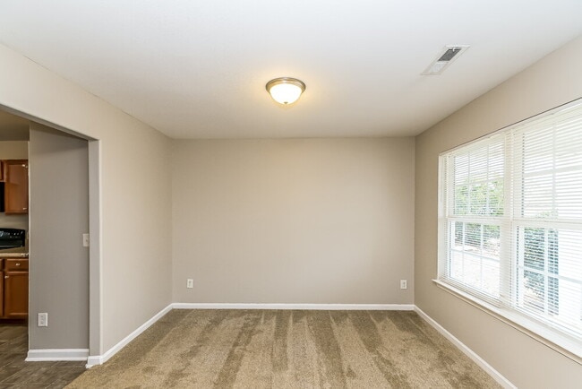 Photo - 1321 Lowenstein St