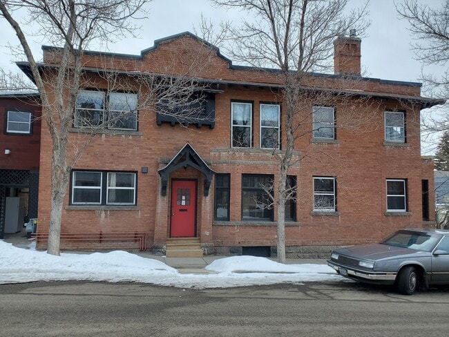 Photo - 102 N Alabama St