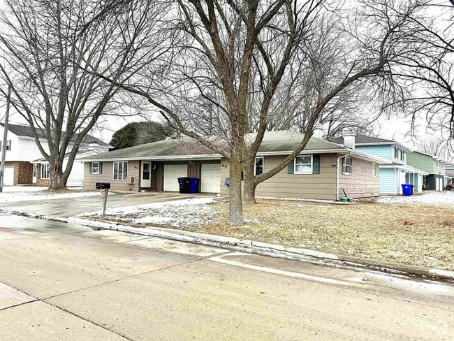 Building Photo - 3610 E Edgemere Dr Rental