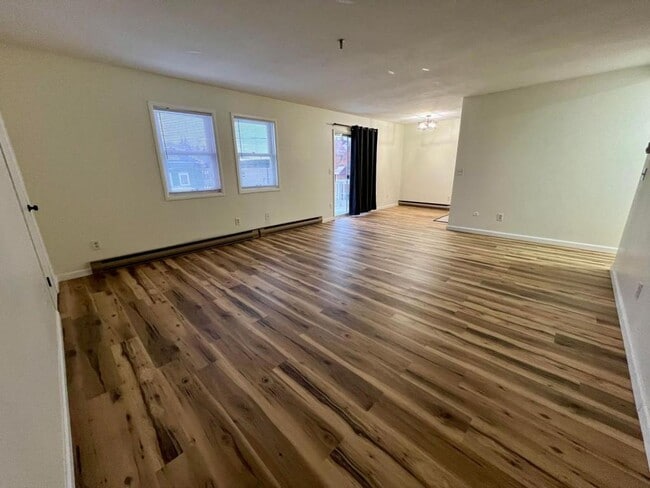 Building Photo - 91-95-95 Otsego St Unit Apt F