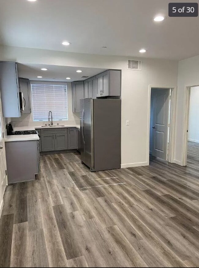 Photo - 2409 1/2 Ridgeley Dr Unit #2407