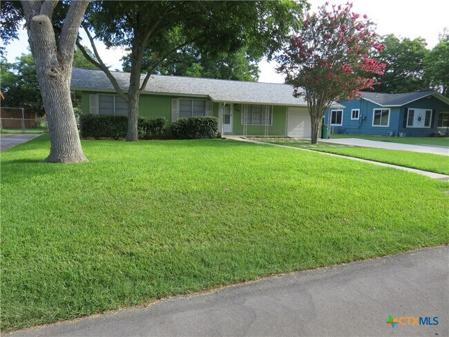 Photo - 969 Kunkel St