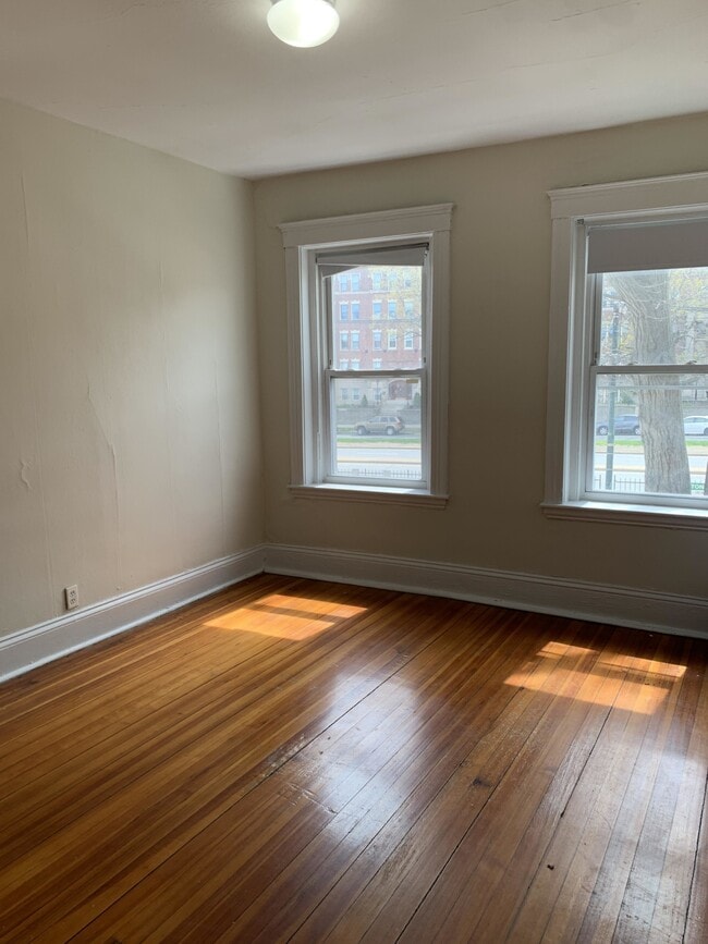 Photo - 1377 Commonwealth Ave Unidad 6