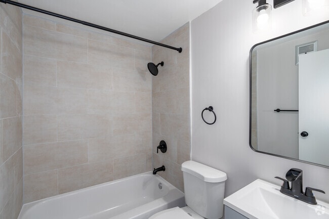 2BR, 1BA - 724SF Master Bathroom