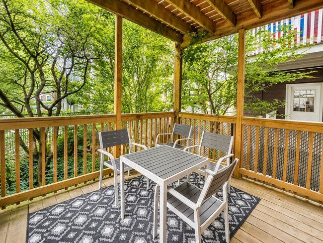 Photo - 14 Hartland St