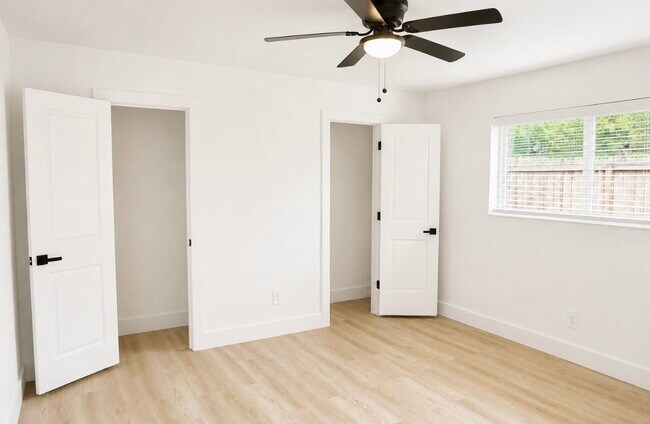 Photo - 815 Centerwood Dr