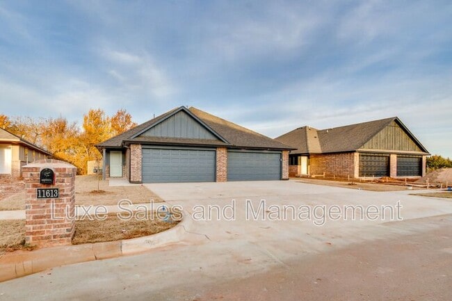 Photo - 11613 Mackenzie Wy