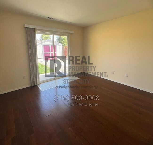 Photo - 2914 Acero Ave