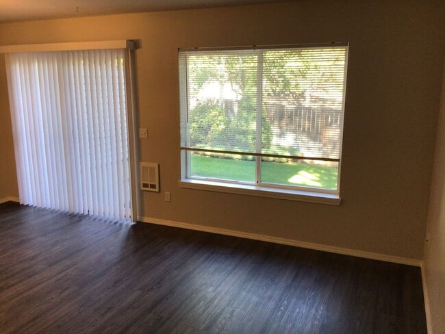 Photo - 1700nw9 Unit 1