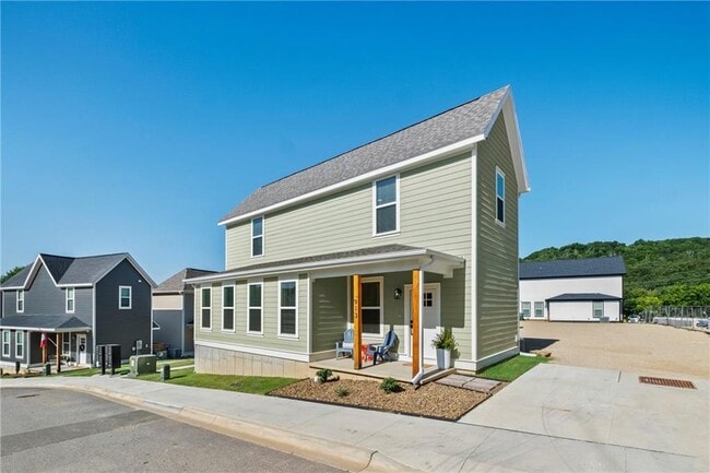 Building Photo - 913 S Wichita Ave