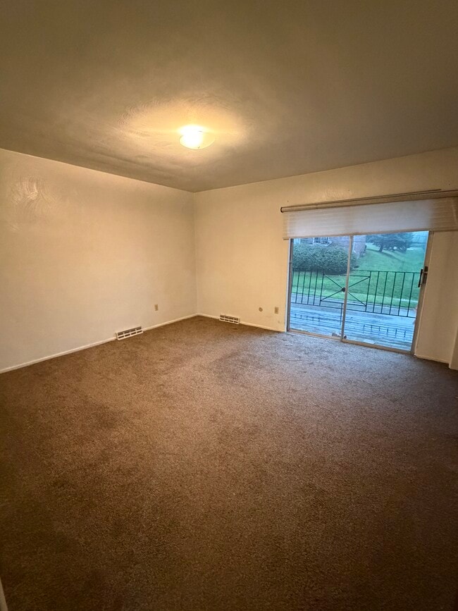 1240 Cliffside St Unit 1240