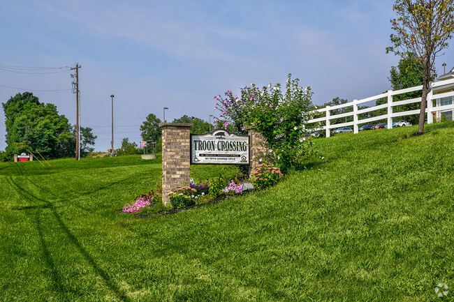 Building Photo - Troon Crossing Rental