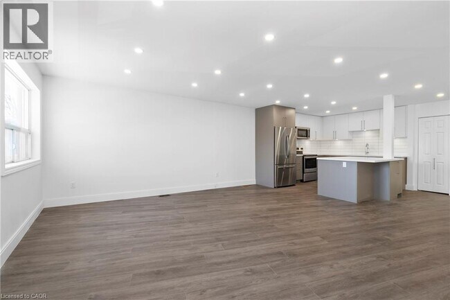 Photo - 1498 Paddington Ct