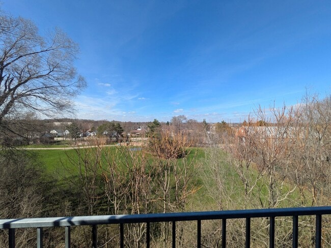 Photo - 1-Bedroom Unit With Private Balcony, Fireplace and Park View Unit 16