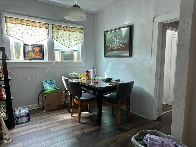 Photo - 541 Hammond Ave Unit 4