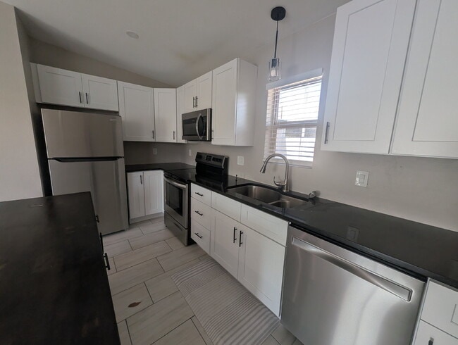 Photo - Upgraded one bedroom in central Tucson!