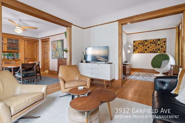 Photo - 3932 Garfield Ave