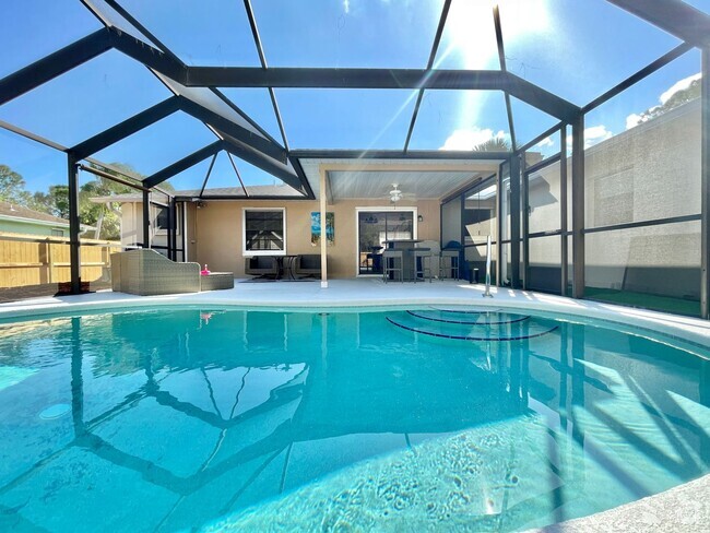 Building Photo - 2 BR , 2 Bath Attached Pool Home Available...