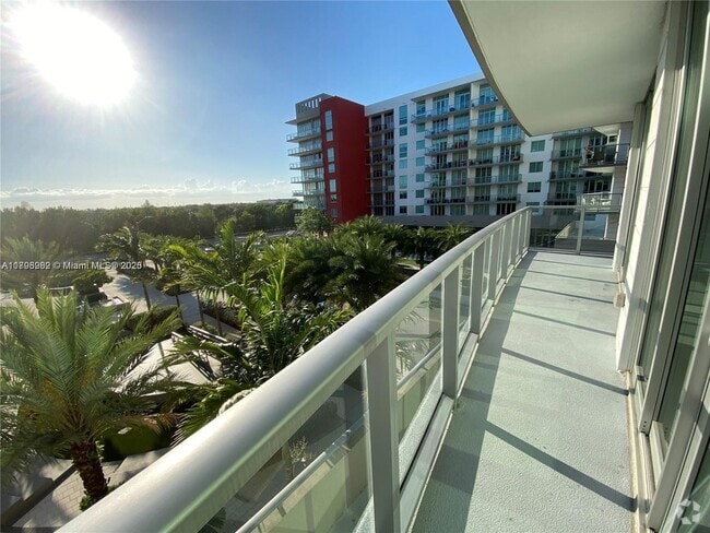 Building Photo - 7751 NW 107th Ave Unit 305 Rental