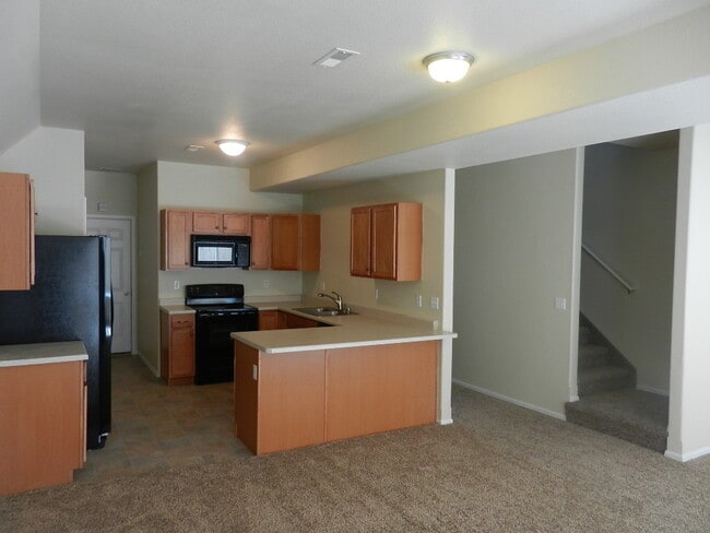 Photo - 608 Hailey Glenn Vw