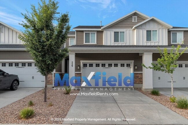 Building Photo - Immaculate 3BD, 3 BA, 2GA Draper townhome with super fast fiber internet
