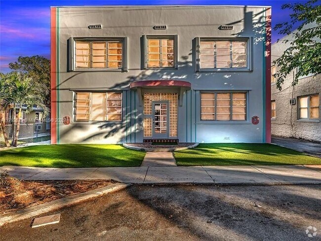 Building Photo - 529 NE 66th St Unit 6 Rental
