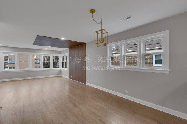 Photo - 6304 N Troy St Unit 2