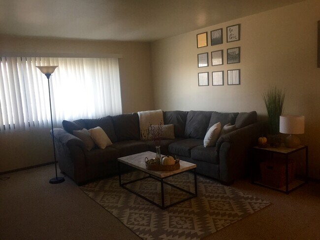 Photo - 11828 W North Ave Unit 11