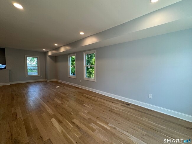Photo - 251 W Main St