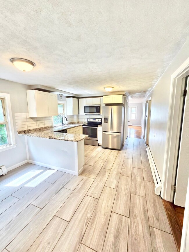 39 Standish Ave