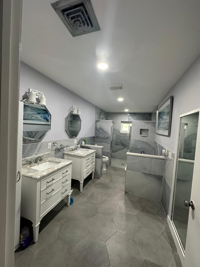 Photo - 1616 Crandon Ave