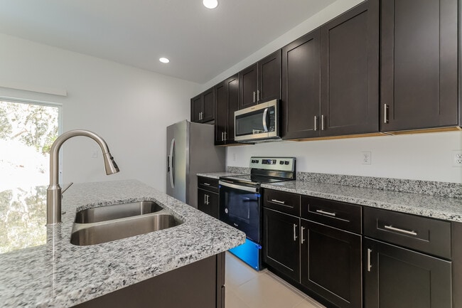 Photo - 1613 Pilchard Ct