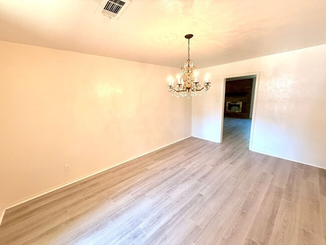 Photo - 2217 Indian Creek Dr