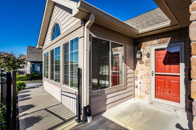 7910 King Post Dr