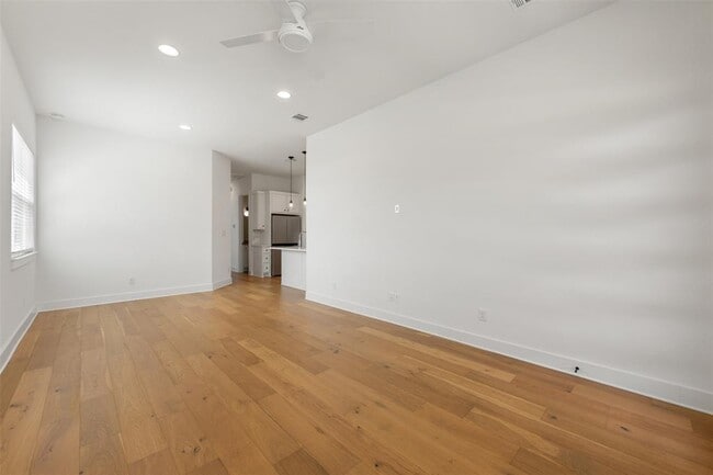 Photo - 212 E 20th St Unit 212