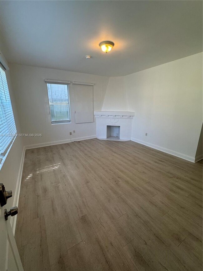 Photo - 1027 Euclid Ave Unit 2