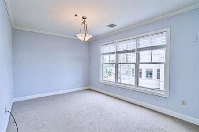 Photo - Beautiful Condo Available In Downtown Spar...