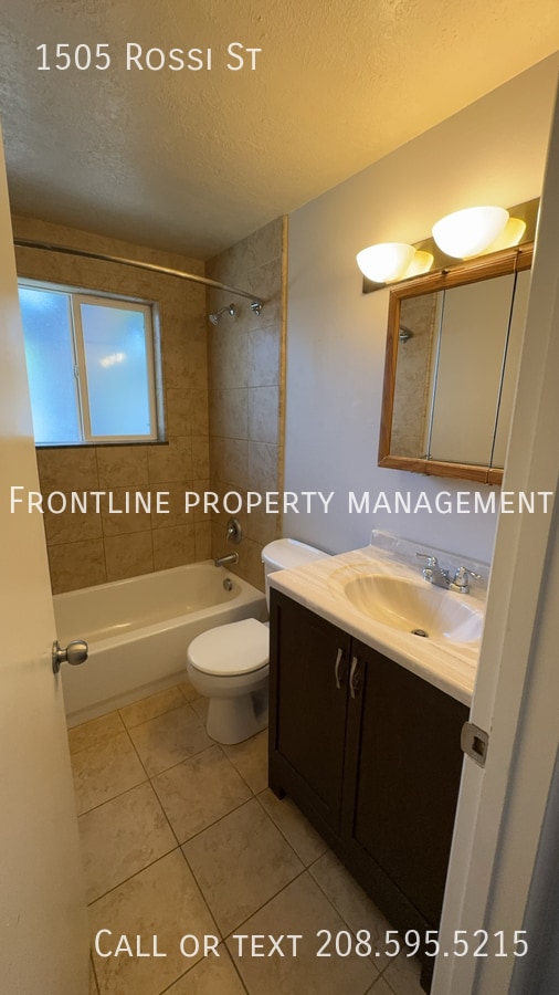 Photo - 1505 Rossi St