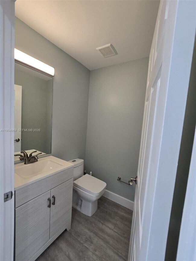 Photo - 10595 SW 6th St