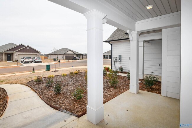 Photo - 12617 Whitcomb Cir