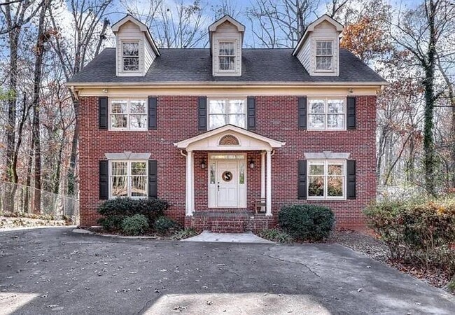 Building Photo - 555 Greenland Rd NE