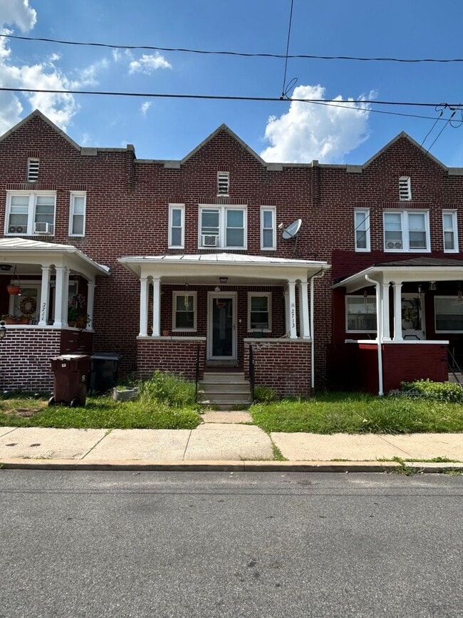 Photo - 2713 Thompson Pl