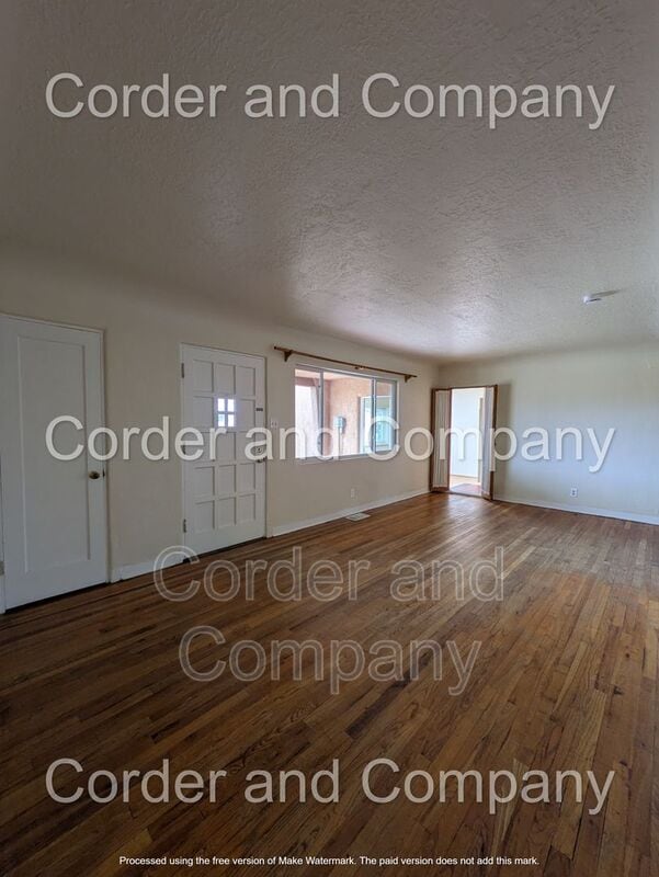 Photo - 4741 Southern Ave SE