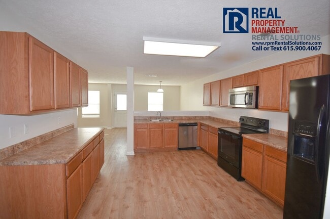 Photo - 4BR/3BA in Blackman Farms, 2 car garage, 3,000 sq ft! Triple Blackman Schools!