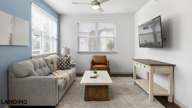 255 Williamsburg Pkwy Unit J102